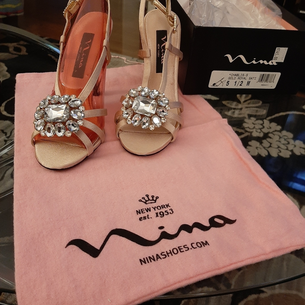 Ladies shoes - Picture 2 of 8